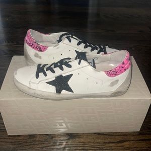 SuperStar golden goose! Kept in great condition!!